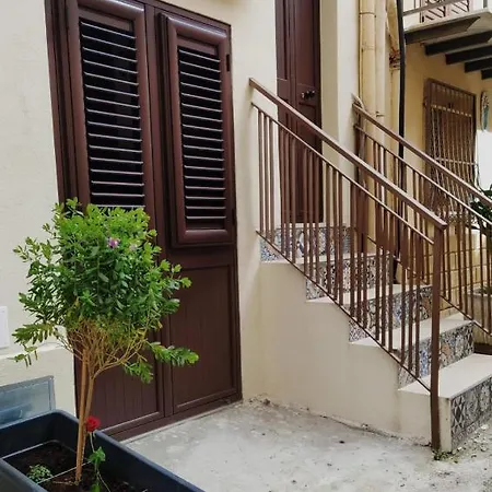 La Nicuzza-#historicalhouse Vakantiehuis