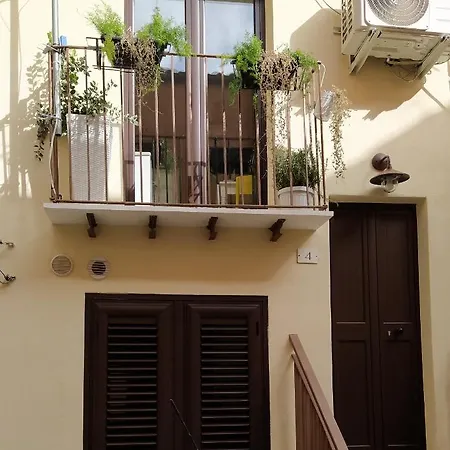 La Nicuzza-#historicalhouse Vakantiehuis *